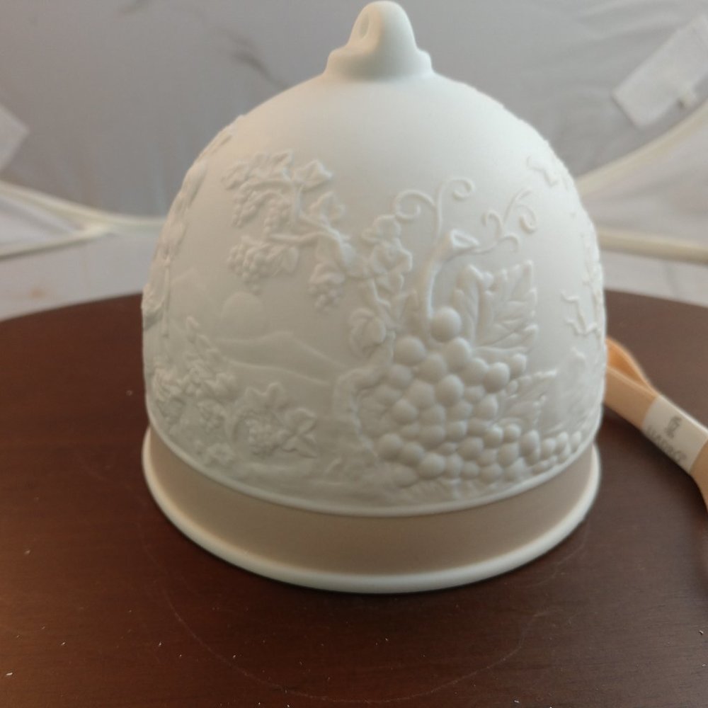Lladro Fall Bell
